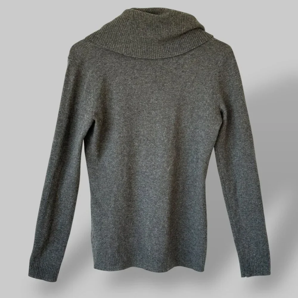 Saks Fifth Avenue Cashmere Cowl Neck Sweater Grey Quiet Luxury Minimalist Size M - Picture 2 of 7